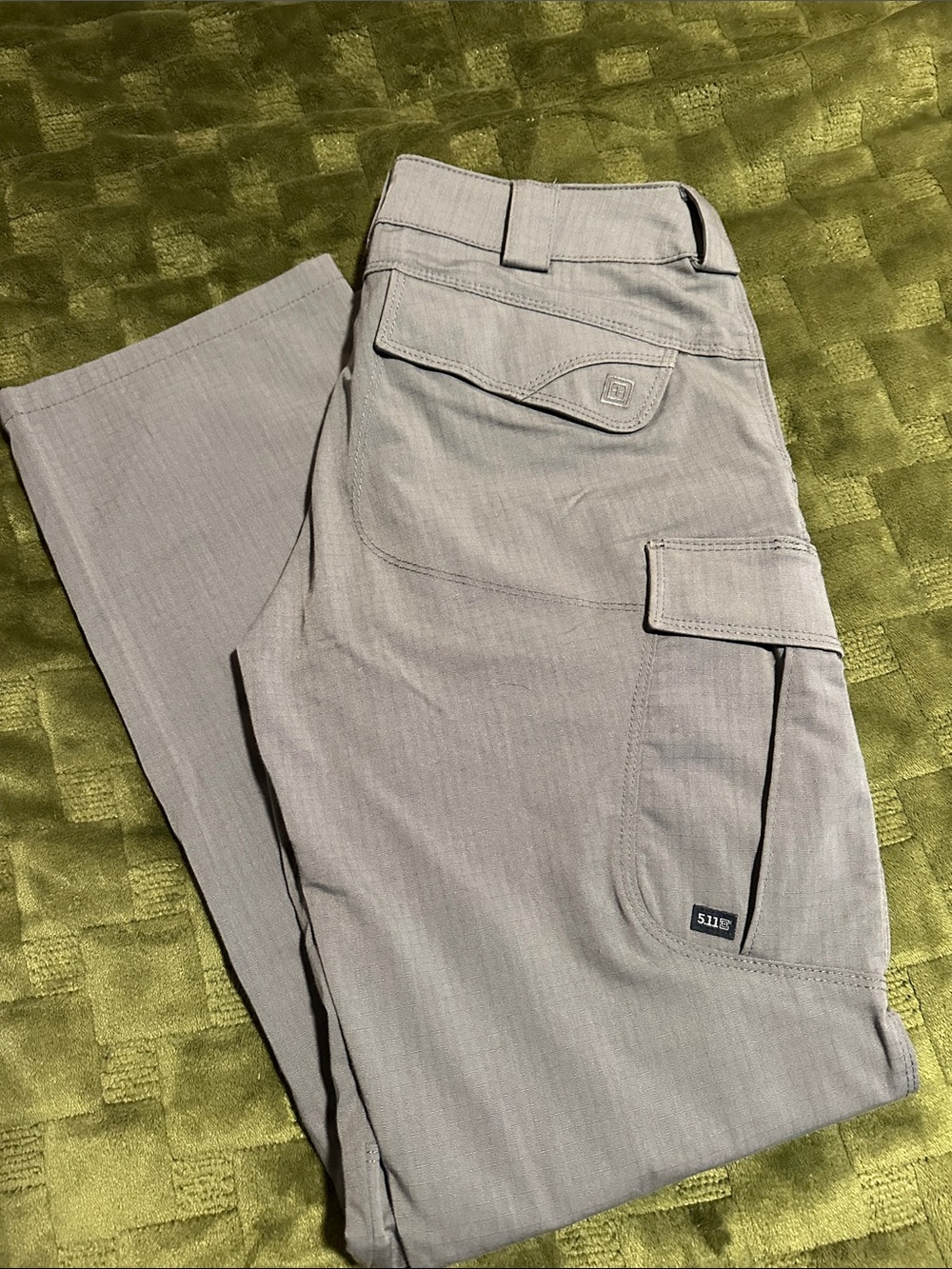 5.11 Tactical Women’s Gray Cargo Pants - Picture 4 of 5